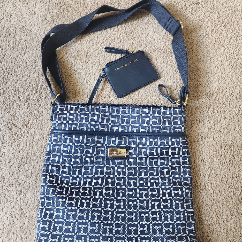 Tommy Hilfiger crossbody bag/purse